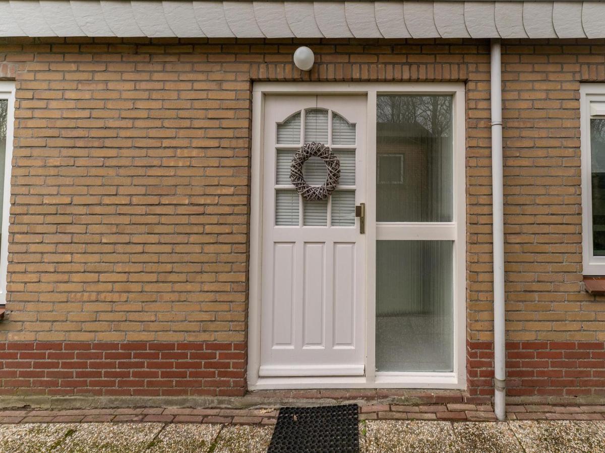 Vakantiehuis Modern In With Terrace Baarland