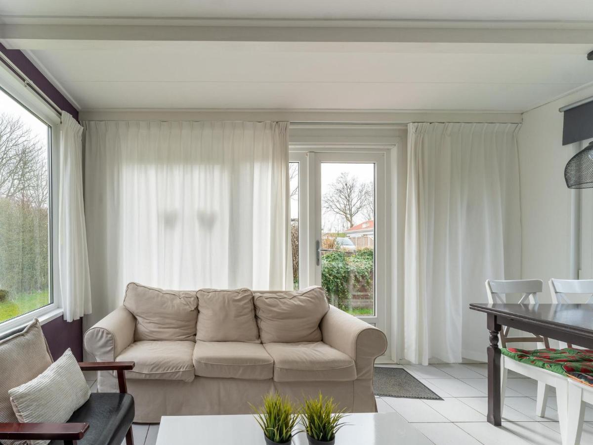Modern In With Terrace *
